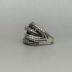 y2k vintage silver woven ring  these rings are unisex :)! size 7 brand new